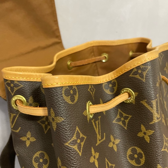 SOLD ON INSTAGRAM PAGE. LOUIS VUITTON MONTSOURIS GM BACKPACK - Picture 15 of 16